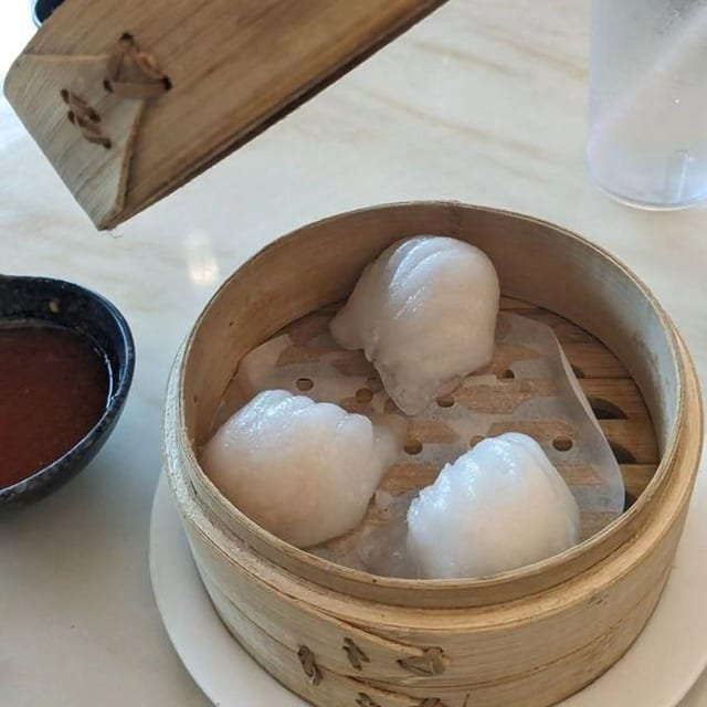 水晶虾饺 Crystal Shrimp Dumplings.