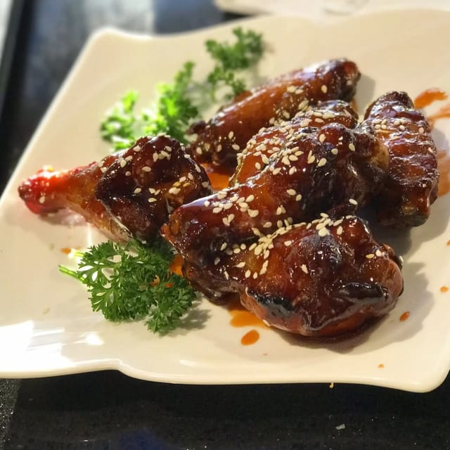 鸡翅 Chicken Wings.
