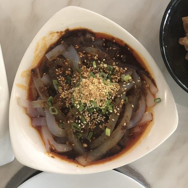 芝麻凉面 Cold Sesame Noodle with Peanut.